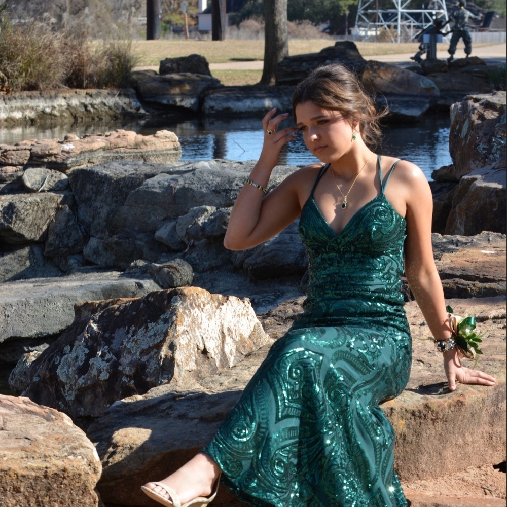 Elegant Green Sequin Dress